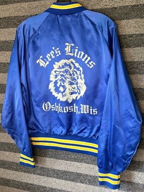 Vintage 80’s Lee's Lions Oshkosh Wisconsin Blue Satin Bomber Jacket Men’s Small